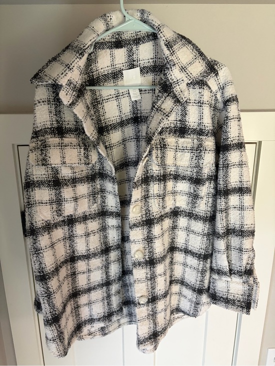 H&M Jackets & Blazers - H&M Black & White Plaid Shacket